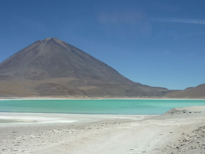 Uyuni + San Pedro de Atacama Integral